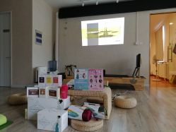 -一花一叶瑜伽生活馆