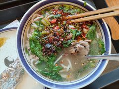 -云阿蛮云南生烫牛肉米线(奉贤路店)