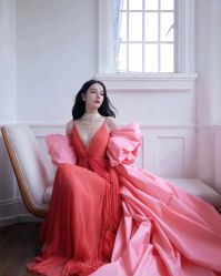 -Lady  Jane高端婚纱礼服馆