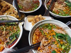 -爆炸头阿姨小四川正宗川味小吃(无任何分店)