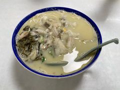 招牌黄鱼面-明呈黄鱼面馆(斜土路店)