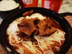 -霸蛮湖南菜·牛肉粉(荣京西街店)