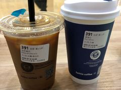 -瑞幸咖啡(巴黎春天陕西路店)