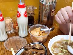 -小梁哥云吞面(黄贝岭店)