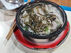 -刚砂锅鸡丝米线