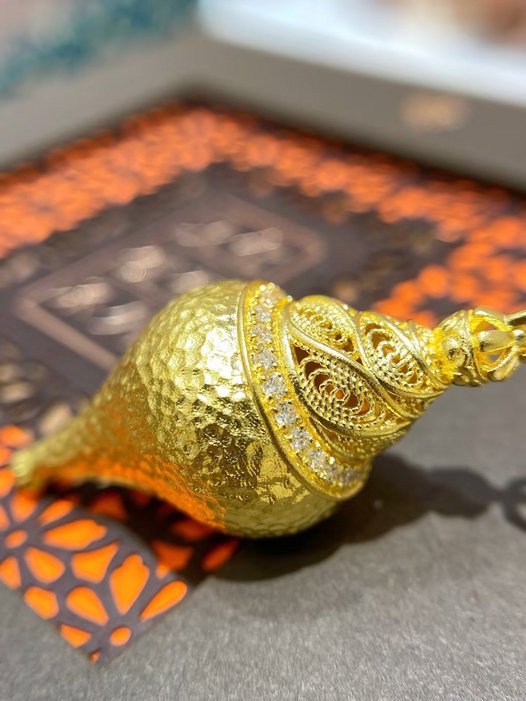 右旋海螺,亦称法螺,藏语称为"东嘎叶起"