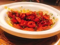 马仕金牌肥肠煲-马仕玖煲·融合菜·酥不腻烤鸭(人大店)