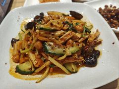 -青瓦餐厅·生鱼片·韩园烤肉(西塔店)