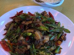 -天隆酒店·本地海鲜鲁菜(烟台大学店)