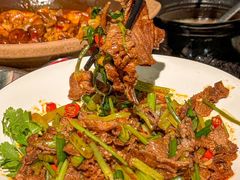 -莲餐厅·湖北菜·藕汤是头牌(愚园路店)