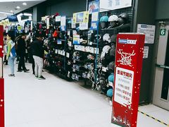 -迪卡侬(烟台万达店)
