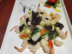 -亿江南新概念融合美食餐厅(管仲老街店)