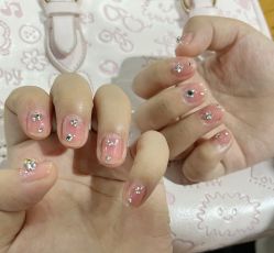 -馨米兰美甲美睫