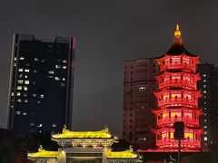 -绳金塔