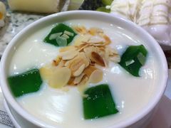 抹茶杏仁双皮奶-糖糖屋•糖水•雪花冰店(时尚天河店)