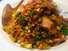 -坛宗剁椒鱼头(河西王府井店)