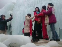 -大平台龙居瀑布旅游区