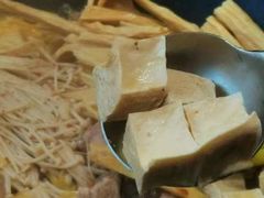 -老刘生态大鱼坊铁锅炖鱼(赛马场店)