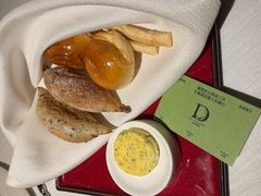 -弦月窗LUNETTE BY AMANDA(复兴路店)