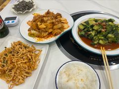 -朴小妹人参鸡汤火锅(长白山万达店)