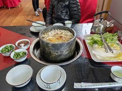 -南渝食府.墨脱石锅松茸鸡