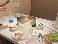 -七欣天香辣蟹火锅(闵行浦江欢乐颂店)
