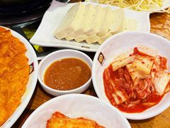 -喇喇排骨火锅·传统韩式脊骨汤(望京西园总店)