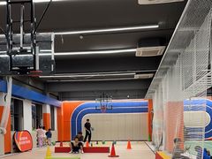 -悦动体能篮球羽毛球网球(三里河店)