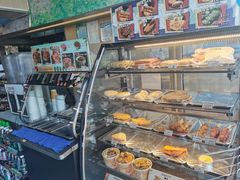 -喜士多便利店(上海虹桥枢纽国展中心云和夜泊酒店店)