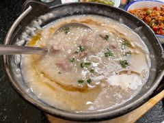 -何妹湿辣牛肉·粤式烧烤砂煲(桂雅路店)