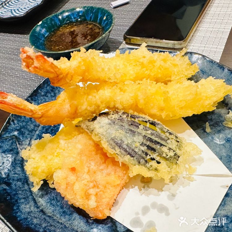 一家名字不太好记的日料店[憨笑]