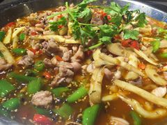 -兔行天下-鸿鹤鲜锅兔(中海国际店)