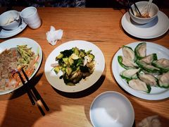 -关东小磨东北菜(上海长风大悦城店)