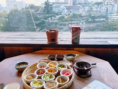 -包整·丝娃娃(一览甲秀楼风景店)