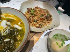 招牌麻辣牛肉拌粉-百春原湖南牛肉粉(百联世纪店)