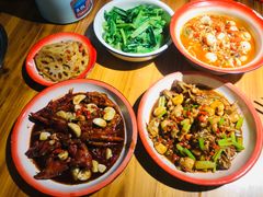 -老三样·美食研究中心(世贸路店)