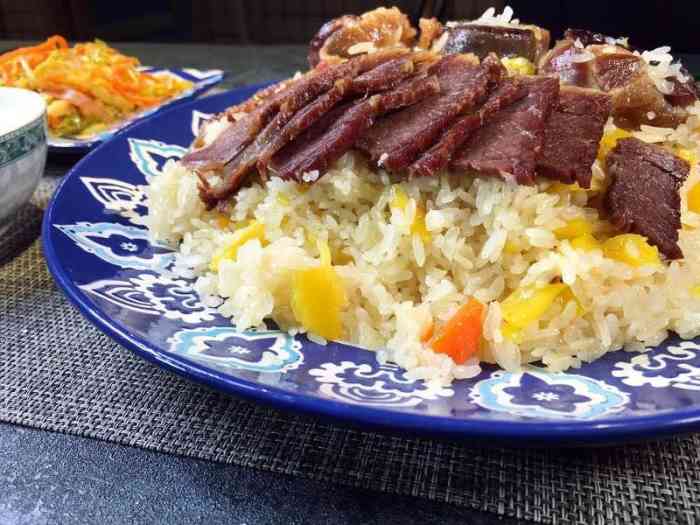 夏牧场风干肉抓饭绿地中心店