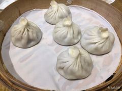 -新梅华·茶点餐厅(欧尚店)