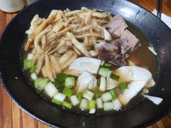 牛肉拉面撒子双拼-胡同彭家老铺 新疆拉面