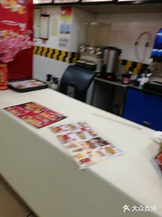 华莱士·全鸡汉堡(宝丰路店)图片