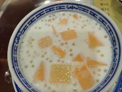 -广信牛奶甜品世家(台东店)