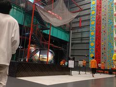 -极限PLAY运动娱乐新世界·团建派对表演休闲馆·室内高空游乐园