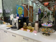 -茂菊口腔连锁(浦东南路店)