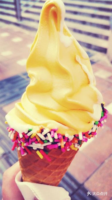 麦丽丝甜品站(八一广场店)--菜-芒果甜筒冰淇淋图片-重庆美食-大众