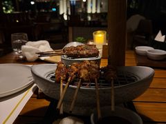 -三亚艾迪逊酒店·海滩烧烤 BARBACOA·现场乐队·浪漫晚餐·烧烤海鲜