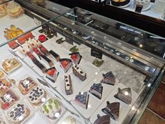 -红跑车蛋糕世界(清江路店)