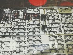 -三叶眼镜城(八佰伴店)