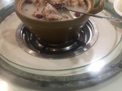 -渝君重庆火锅(嘉宾路店)