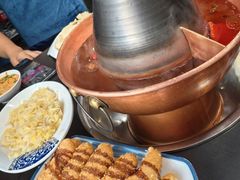 -楼外楼大刀肉传统火锅居(幸福街店)