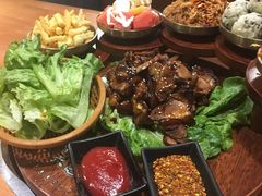 -肥肥虾庄·金牌油焖大虾(杨园滨江时代walk店)